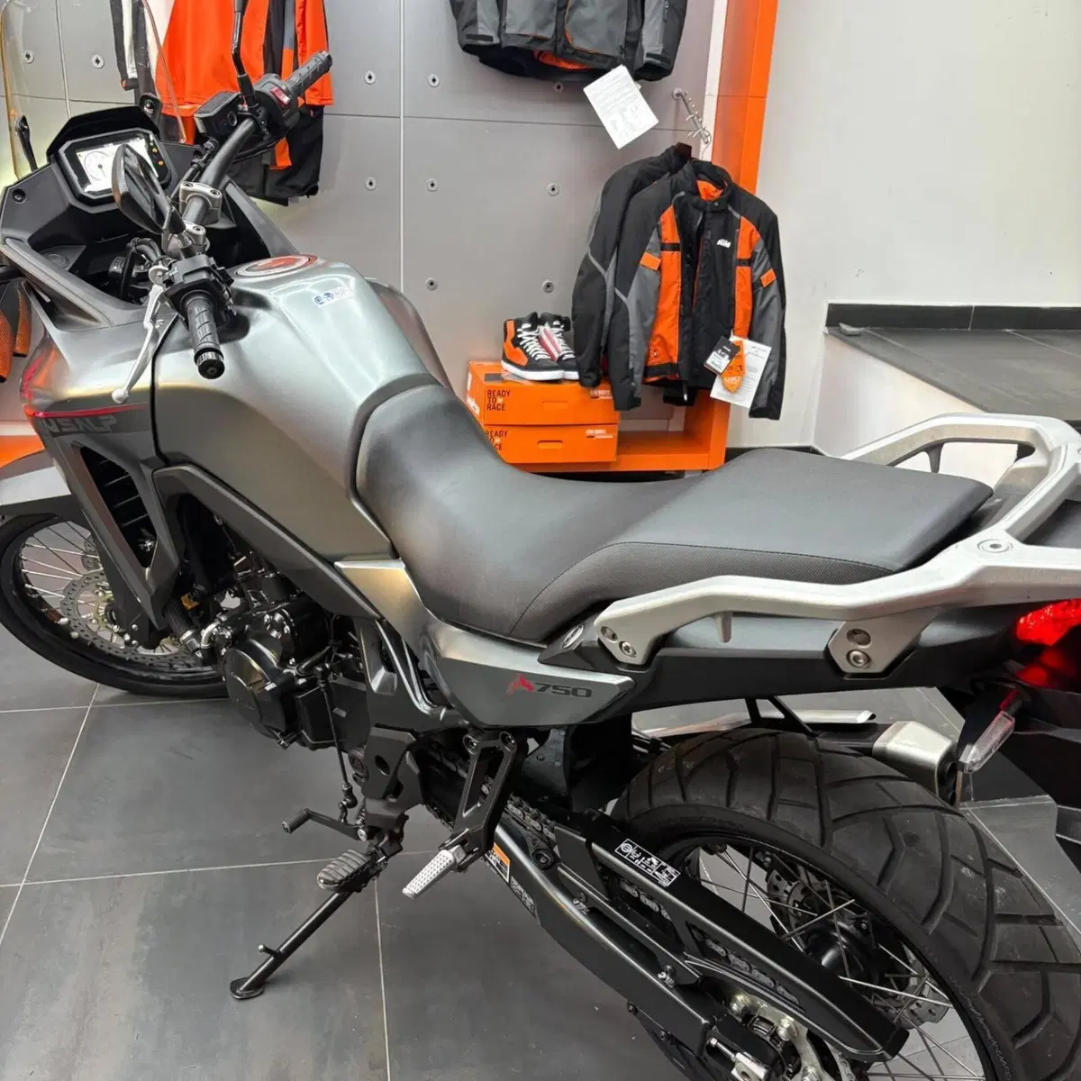 Honda Transalp XL750 (2023 - 24) (2)