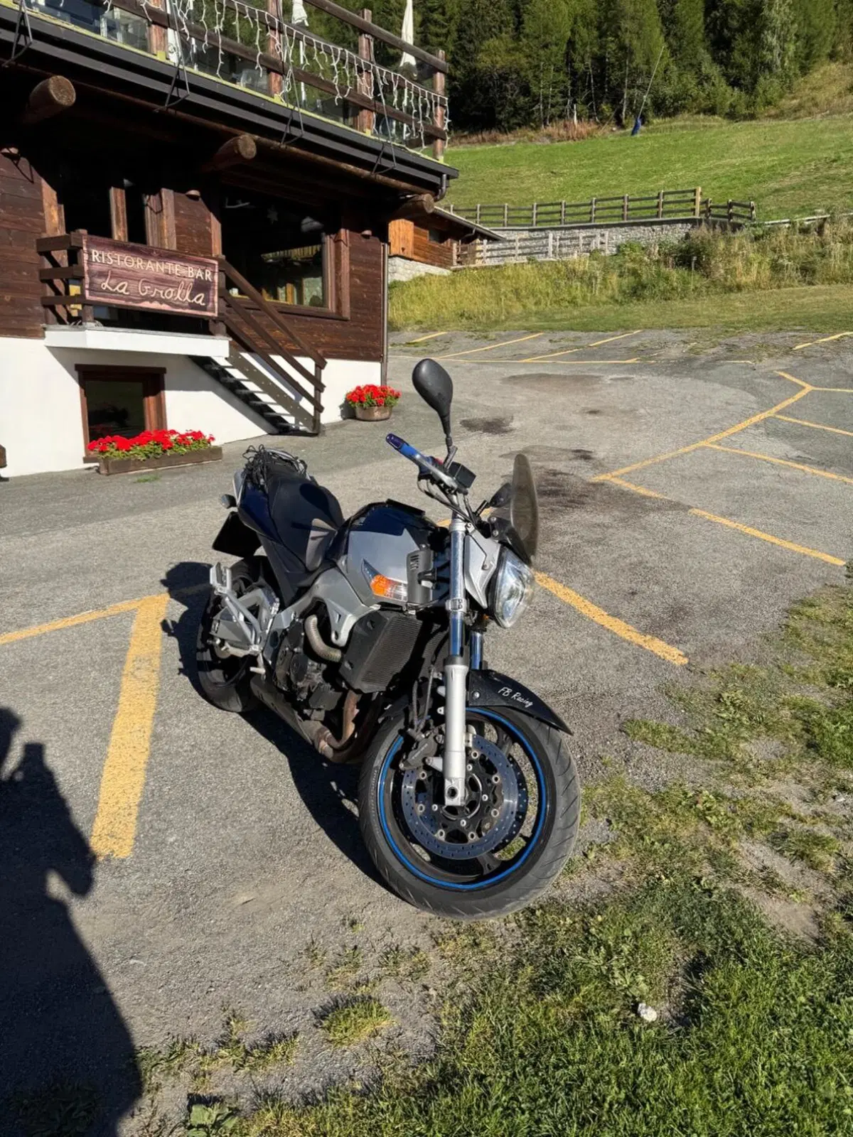 Suzuki GSR 600 (2006 - 11) (4)
