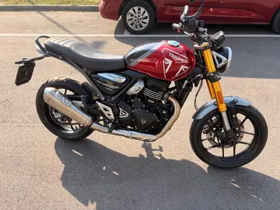 Triumph Speed 400 (2024 - 26) usata