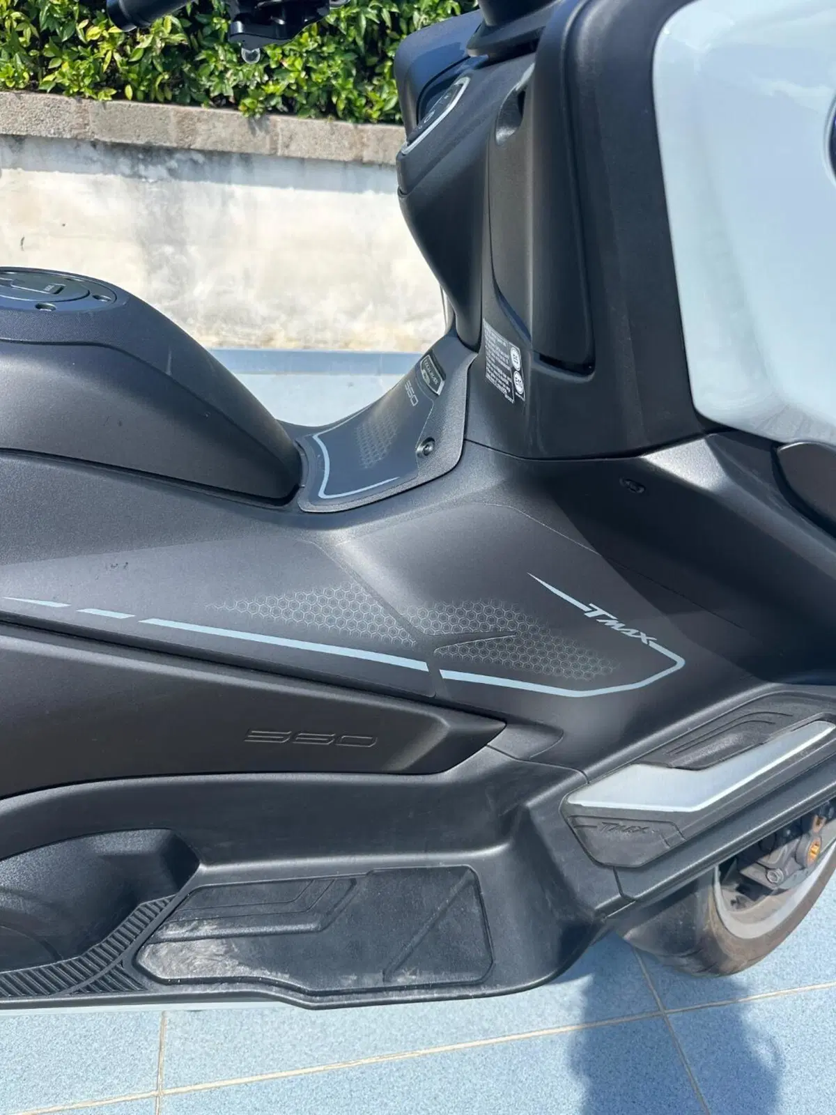 Yamaha T-Max 560 Tech Max (2025 - 26) (8)