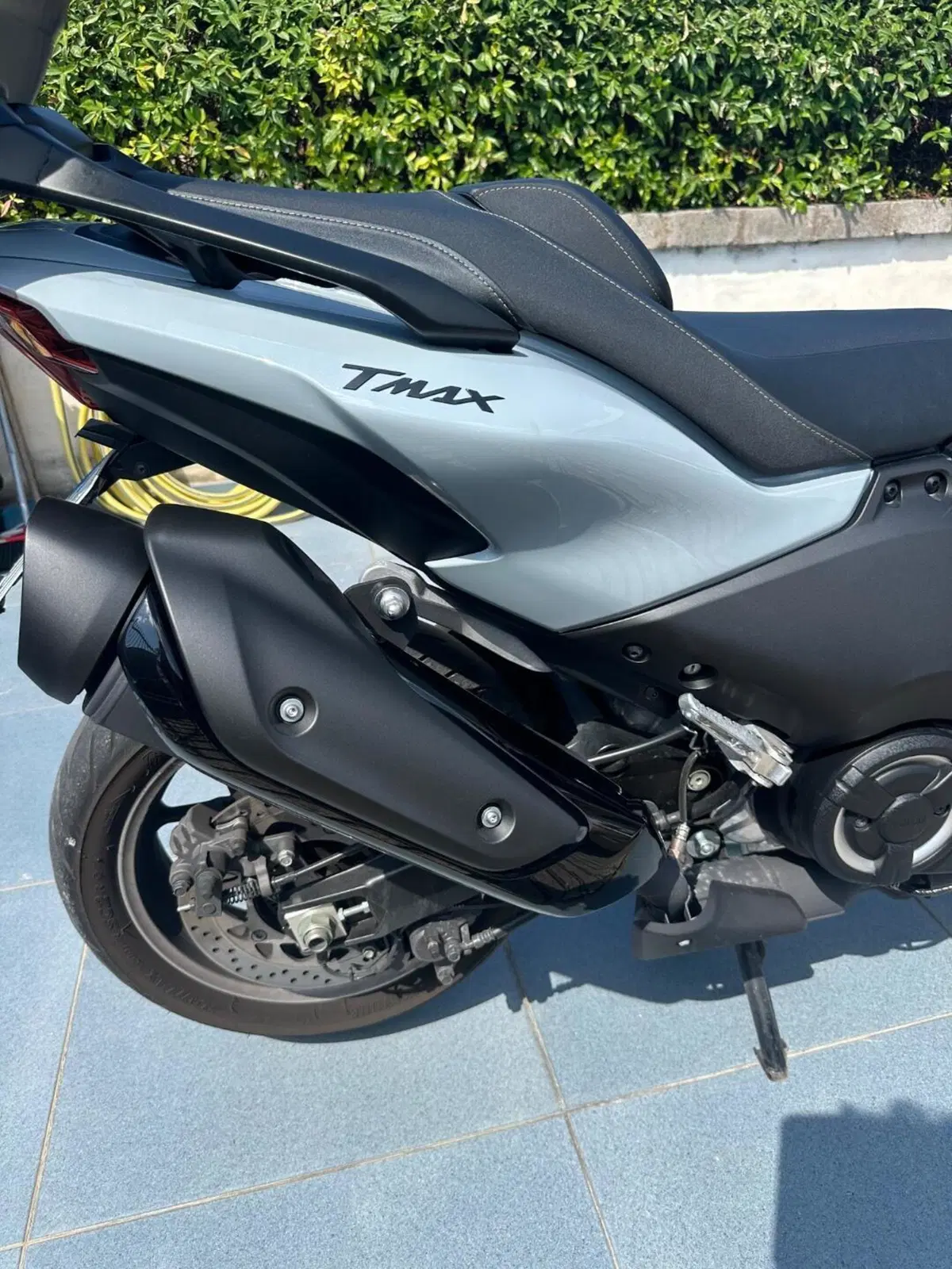 Yamaha T-Max 560 Tech Max (2025 - 26) (9)