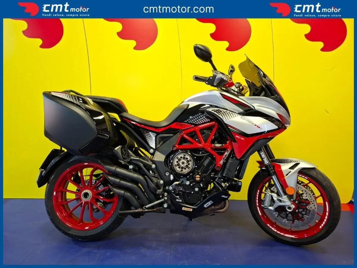 MV Agusta Turismo Veloce 800 RC SCS (2021 - 22) (3)
