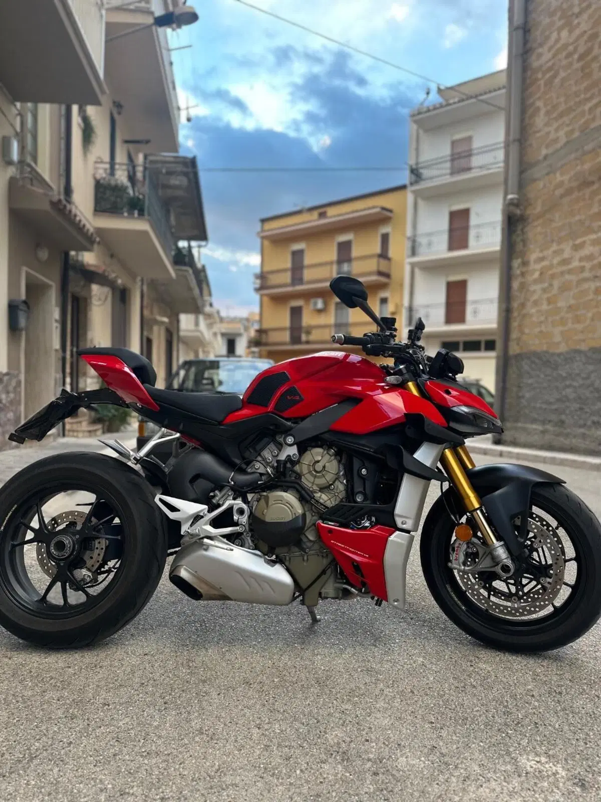 Ducati Streetfighter V4 1100 S (2021 - 22) (2)