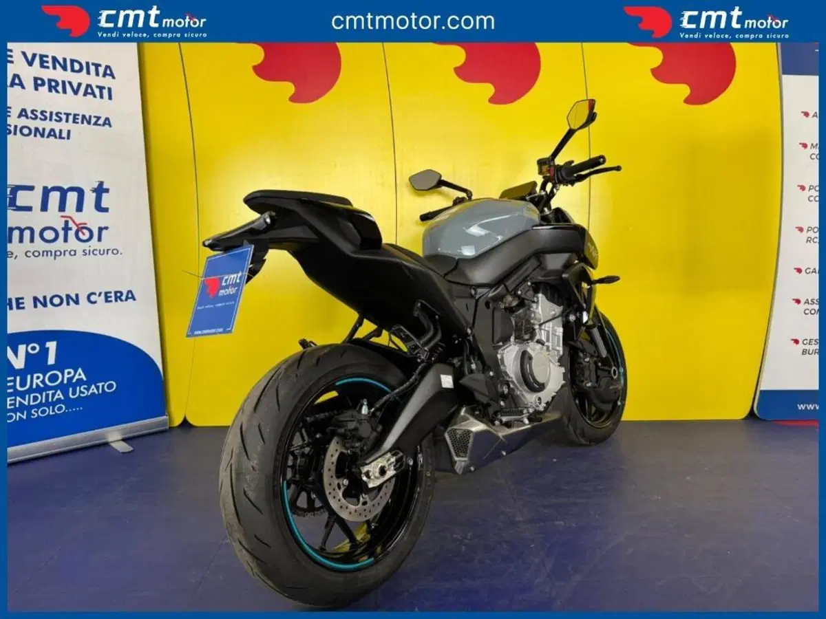 CFMOTO 675NK (2025 - 26) (4)