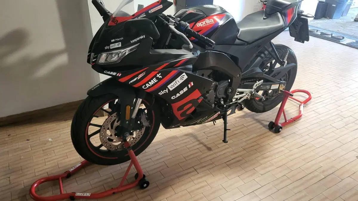Aprilia RS 125 GP Replica (2021 - 24) (3)