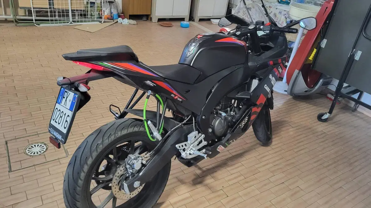 Aprilia RS 125 GP Replica (2021 - 24) (7)
