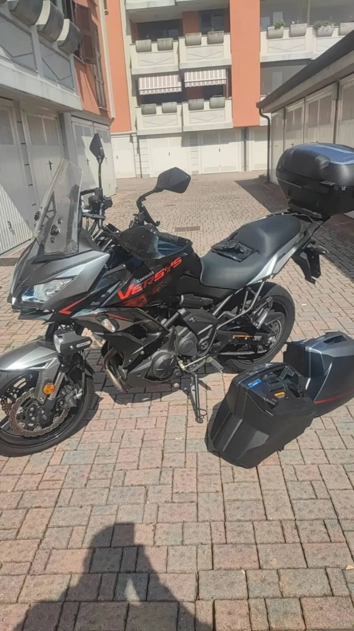 Kawasaki Versys 650 Grand Tourer (2021)