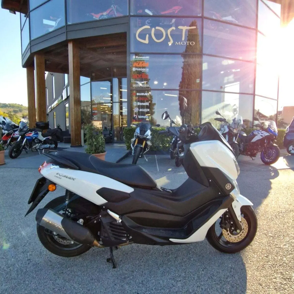 Yamaha N-Max 155 (2017 - 20) (2)