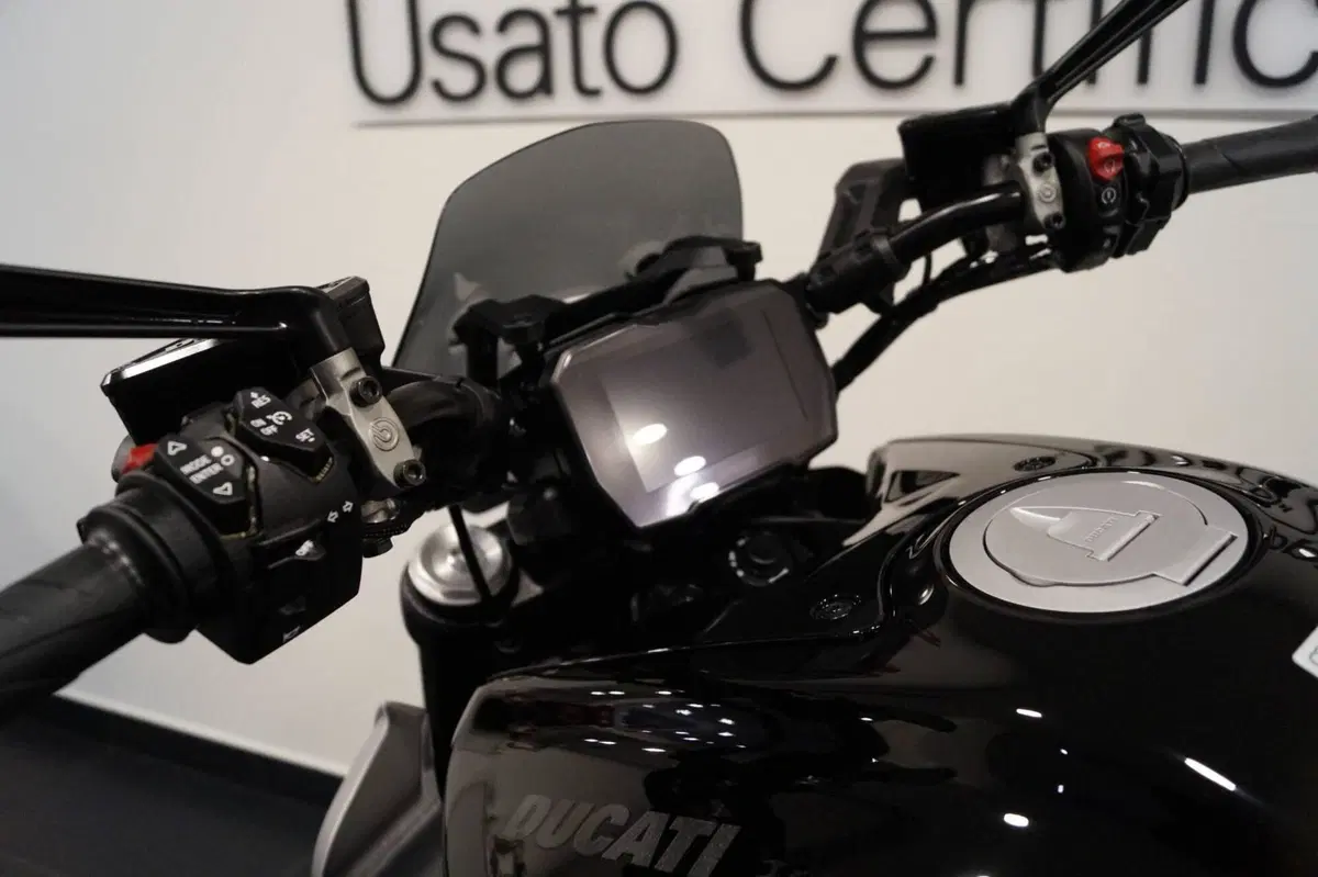 Ducati Diavel V4 (2023 - 26) (10)