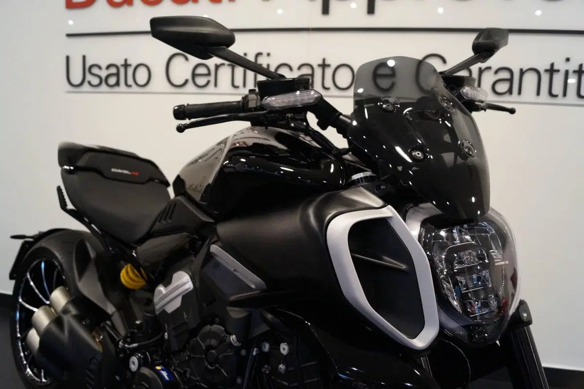 Ducati Diavel V4 (2023 - 26) (12)