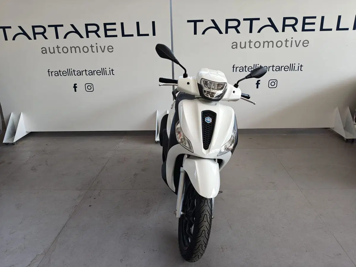 Piaggio Medley 125 S ABS (2021 - 24) (3)