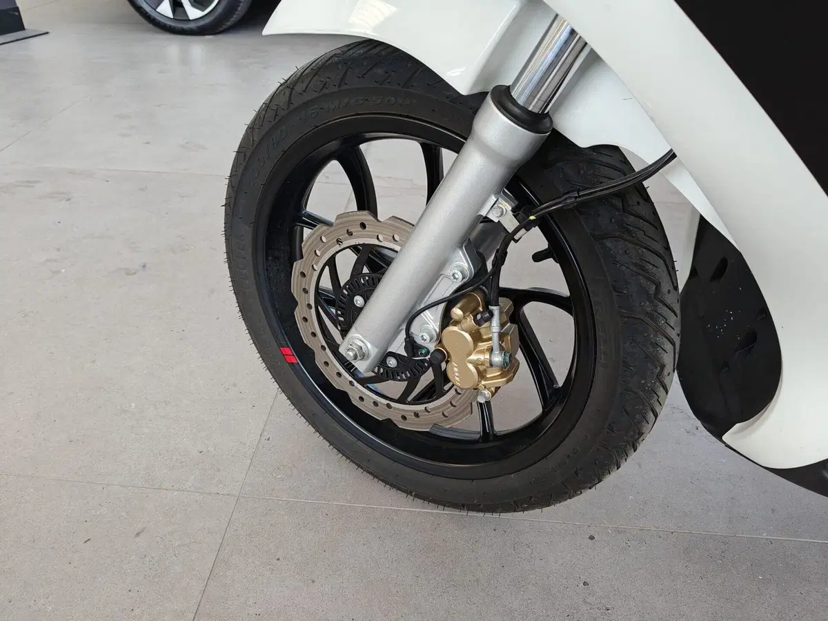 Piaggio Medley 125 S ABS (2021 - 24) (4)