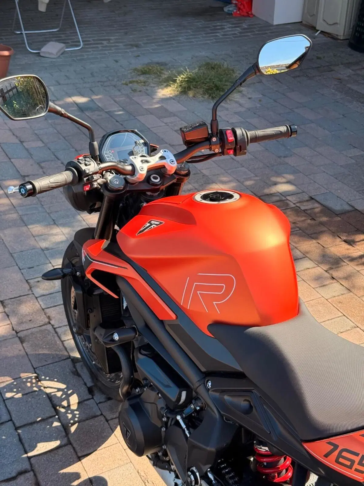 Triumph Street Triple 765 R (2023 - 26) (9)