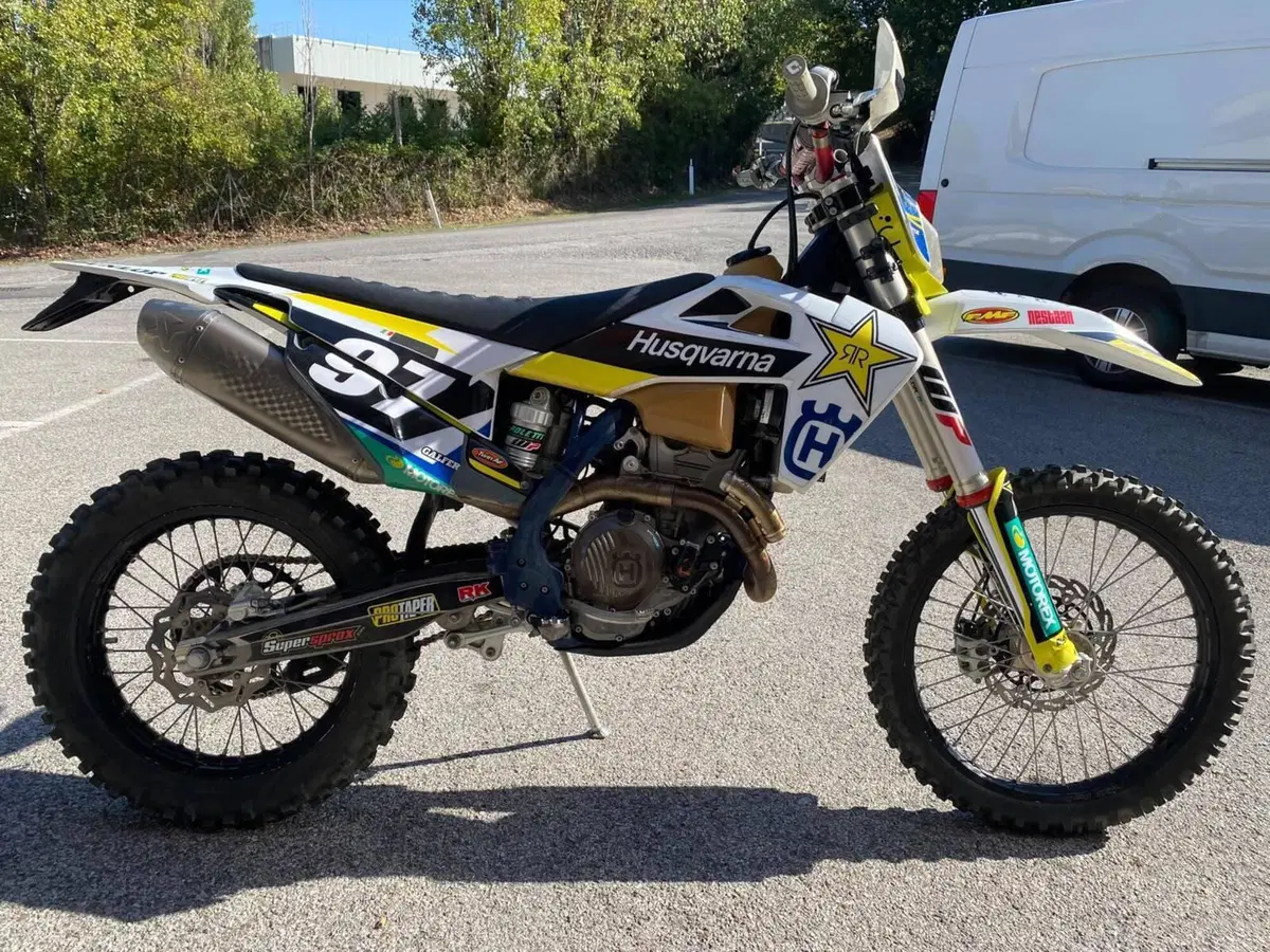Husqvarna FE 250 (2021) (2)