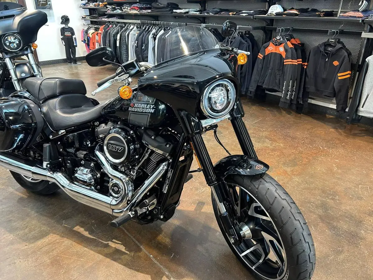 Harley-Davidson 107 Sport Glide (2018 - 20) (15)