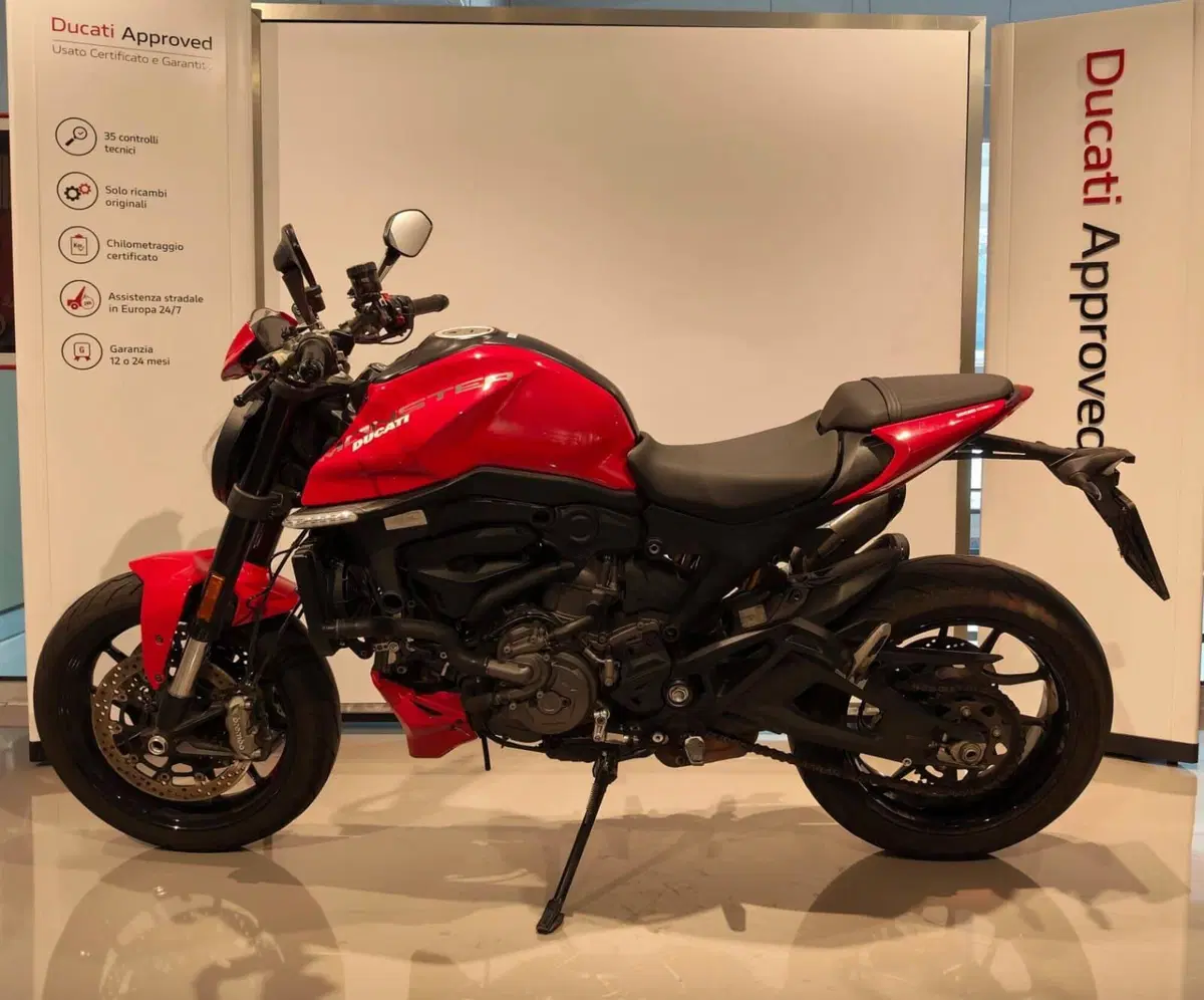 Ducati Monster 937 + (2021 - 25) (3)