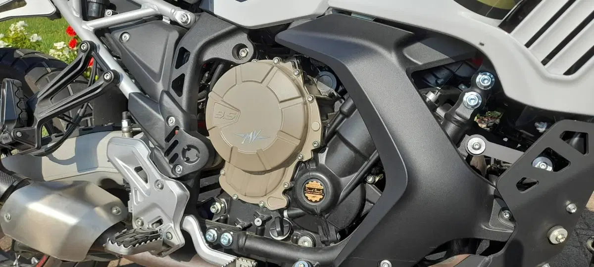 MV Agusta LXP Enduro Veloce (2024 - 25) (4)