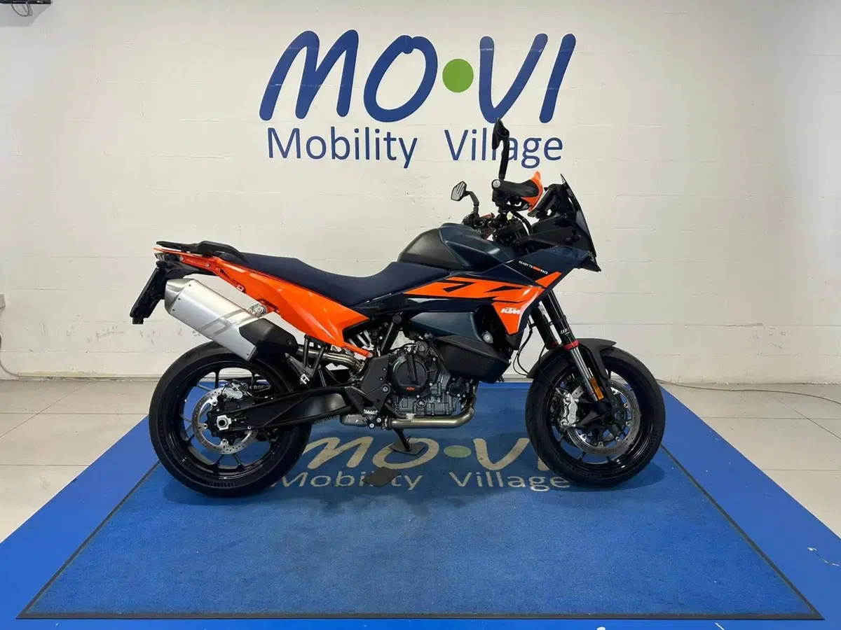 KTM 890 SMT (2026)