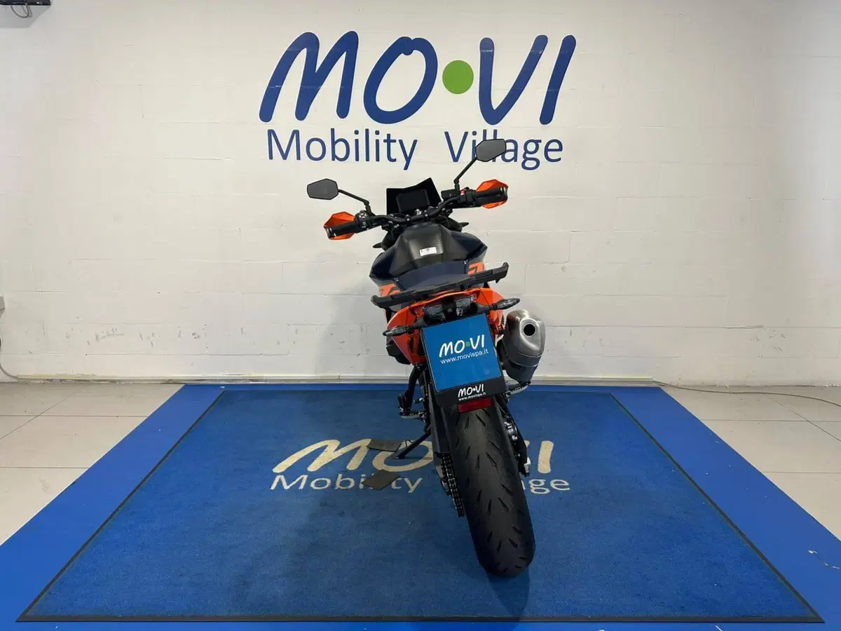 KTM 890 SMT (2026) (3)