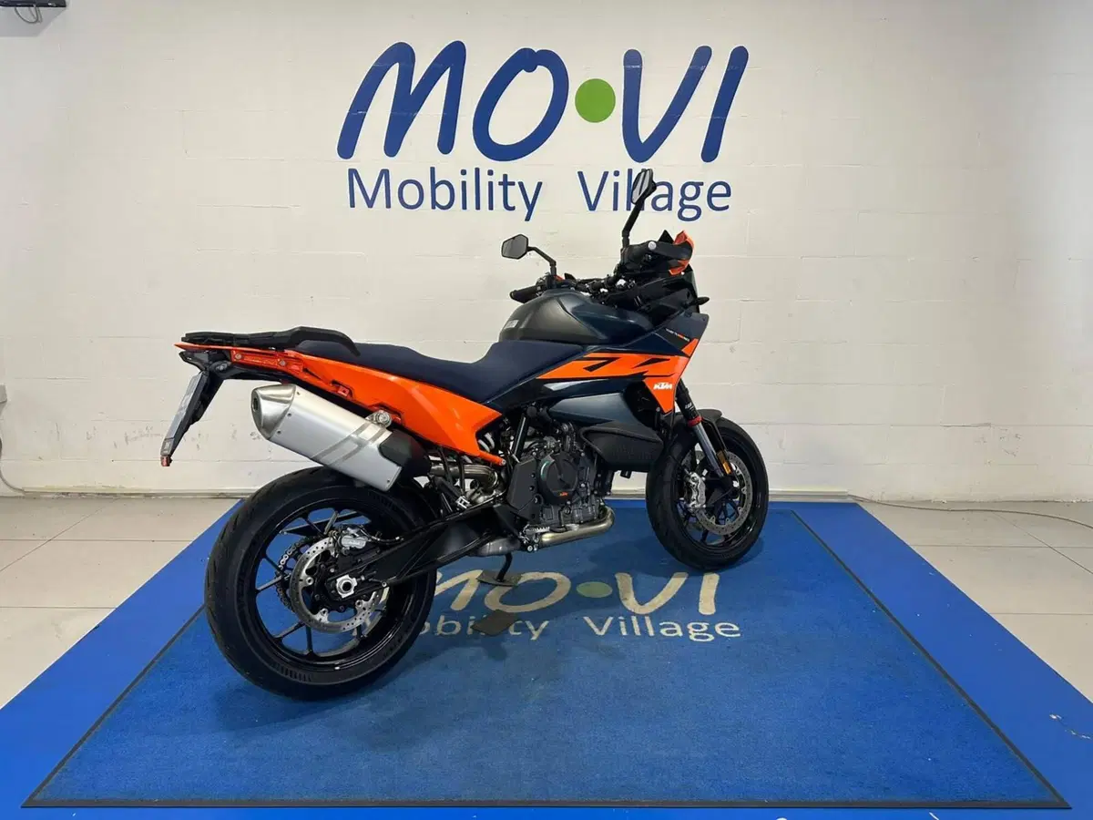 KTM 890 SMT (2026) (2)