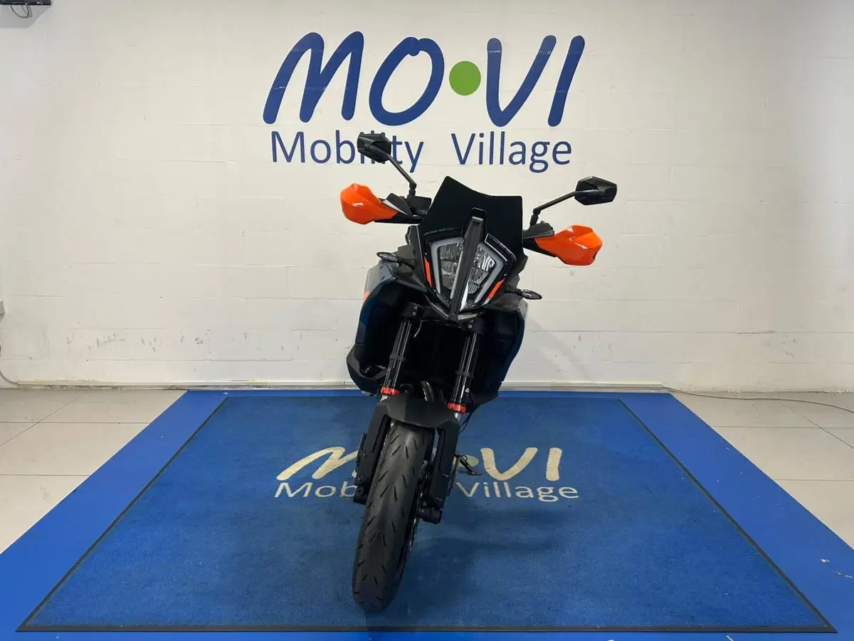 KTM 890 SMT (2026) (7)