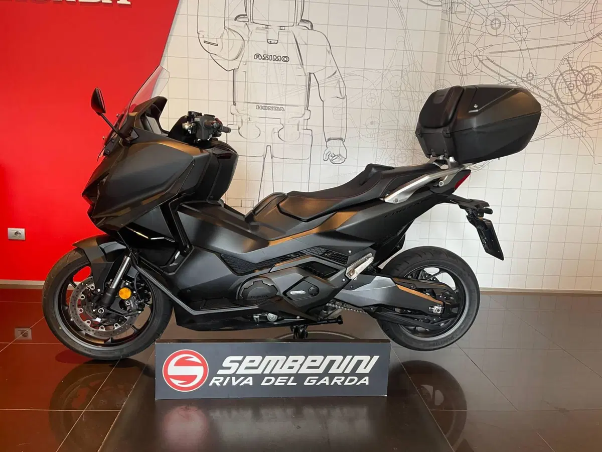 Honda Forza 750 (2025 - 26) (8)