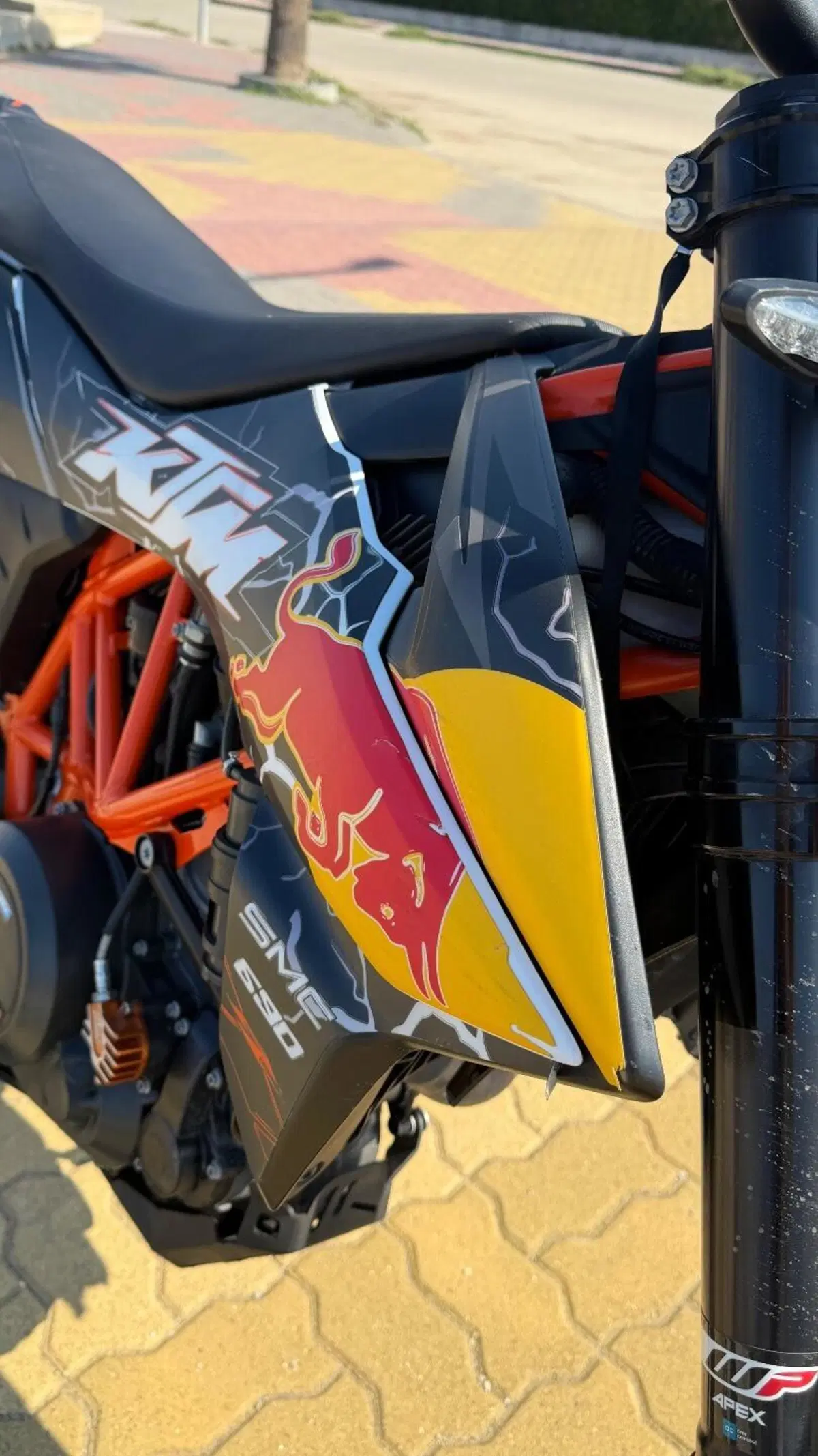 KTM 690 SMC R (2019 - 20) (3)