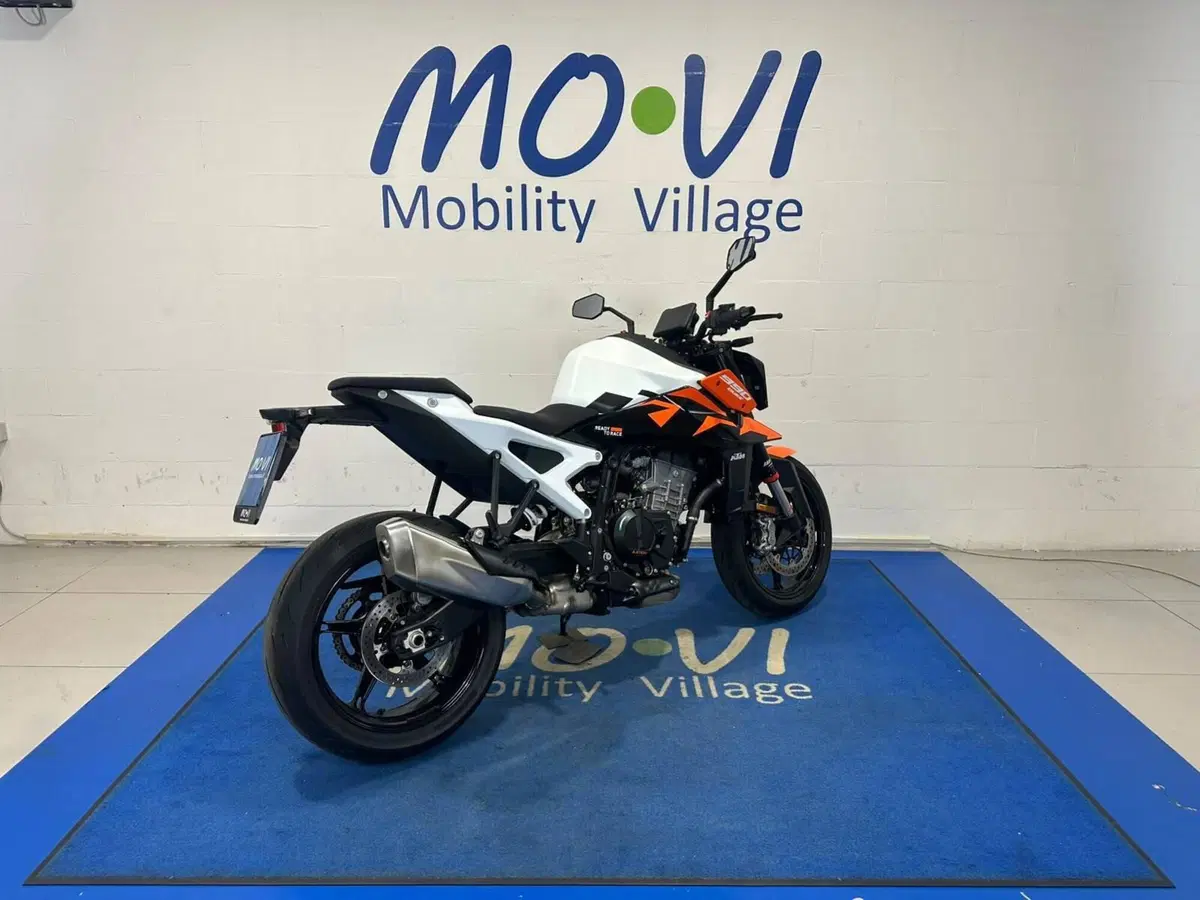 KTM 990 Duke R (2026) (2)