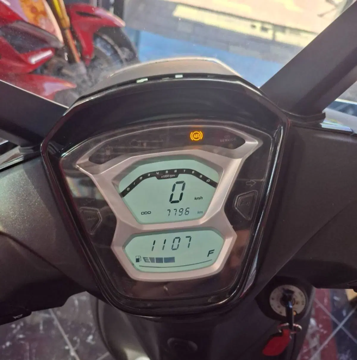 Kymco People 125i S (2021 - 25) (13)