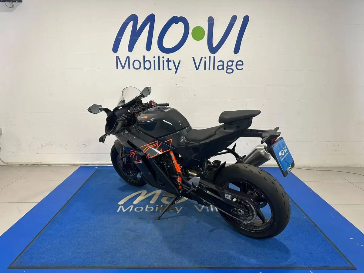KTM 990 RC R (2026) (4)