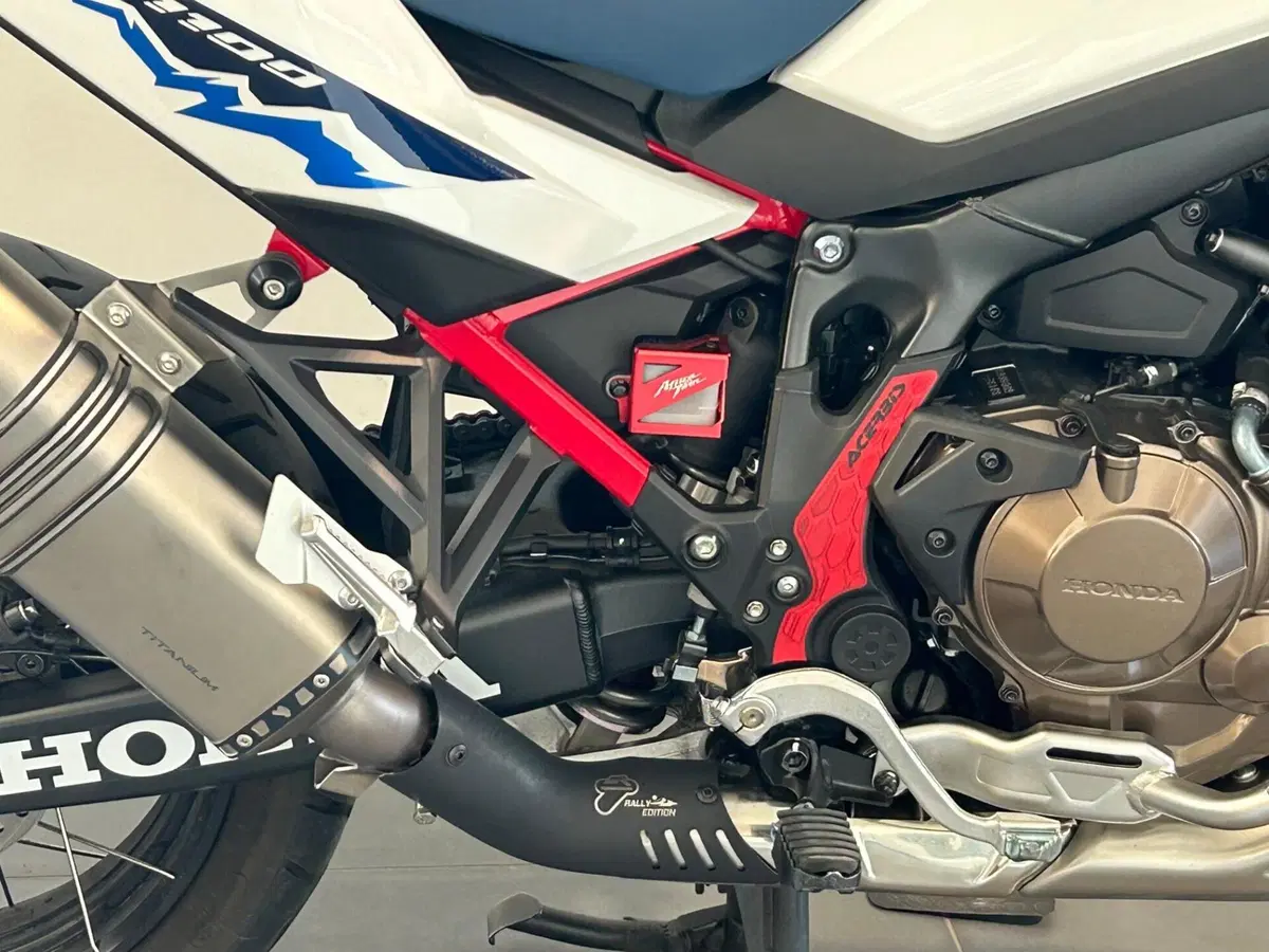 Honda Africa Twin CRF 1100L (2024 - 26) (9)