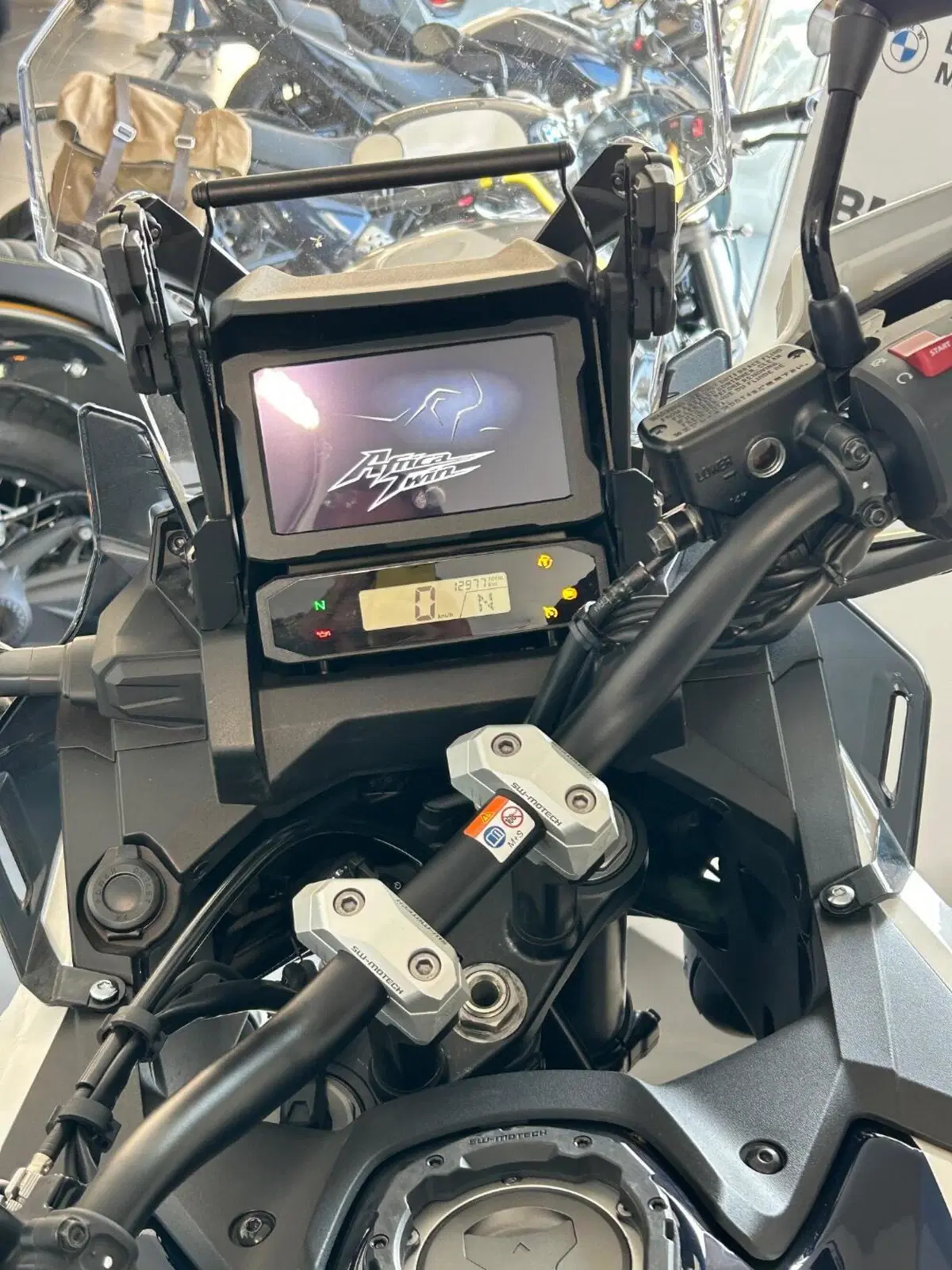 Honda Africa Twin CRF 1100L (2024 - 26) (12)