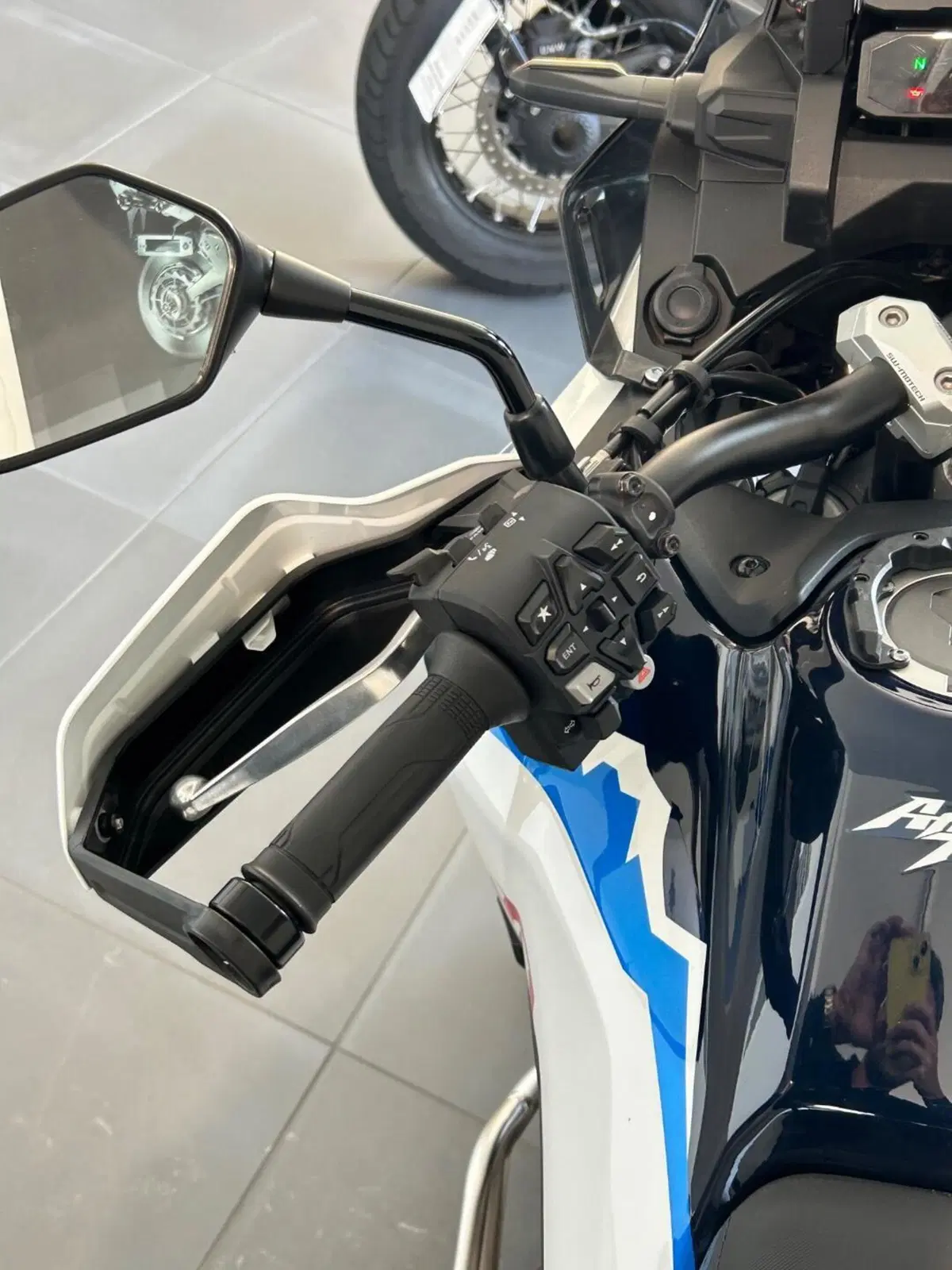 Honda Africa Twin CRF 1100L (2024 - 26) (14)