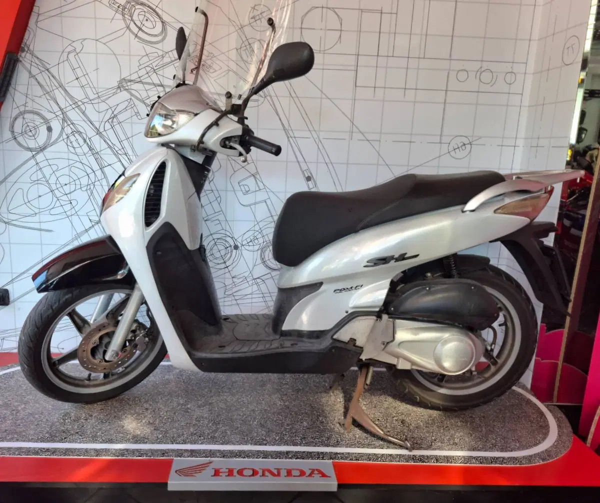 Honda SH 125 i (2009 - 12) (2)