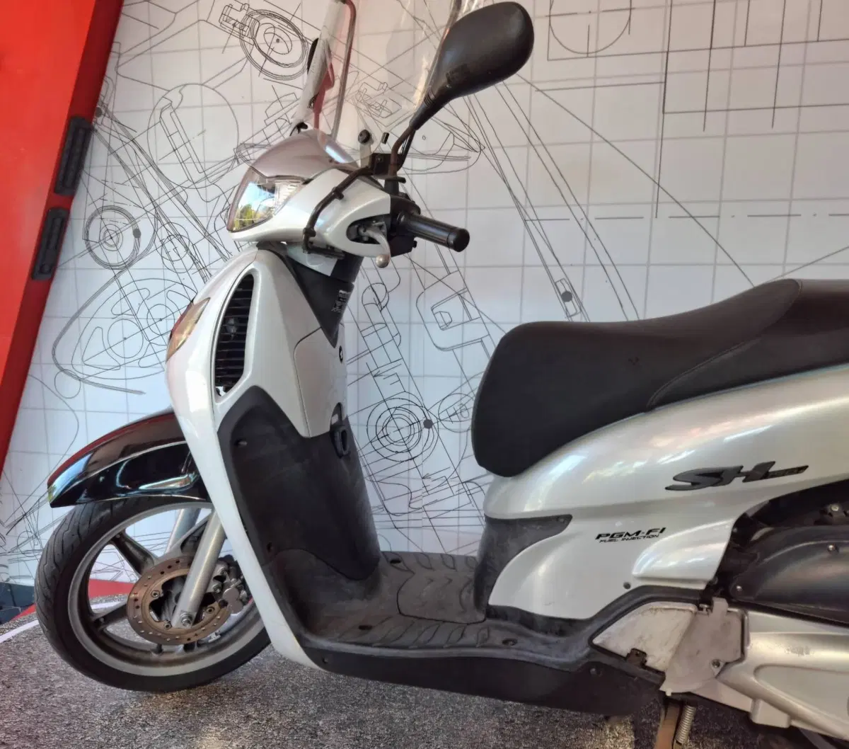Honda SH 125 i (2009 - 12) (3)