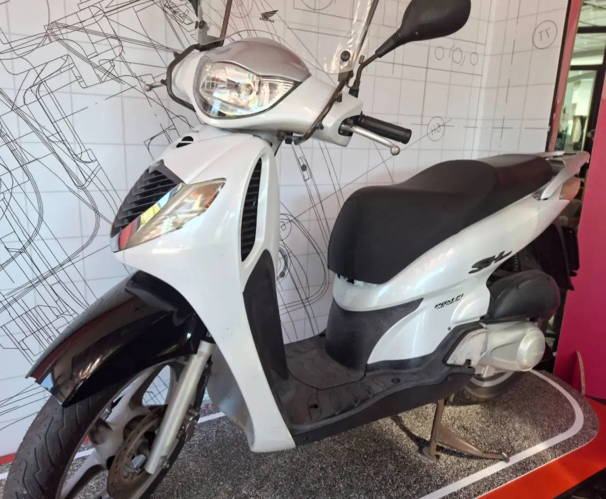 Honda SH 125 i (2009 - 12) (5)