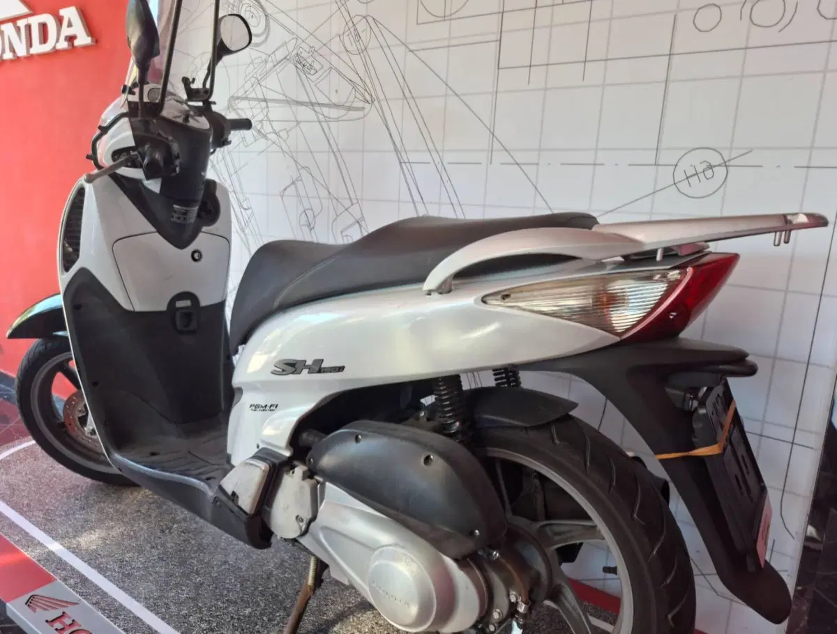 Honda SH 125 i (2009 - 12) (6)