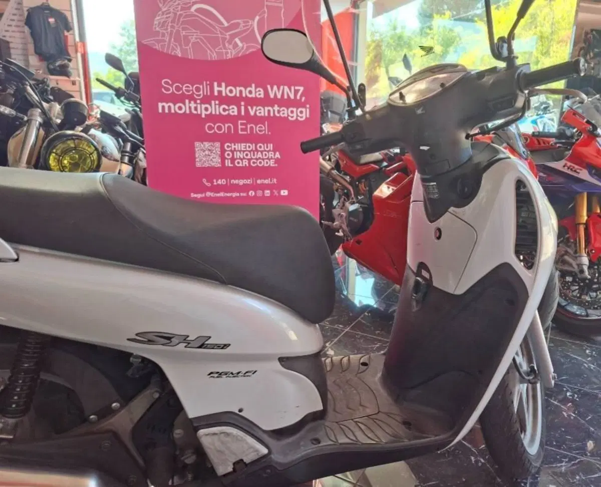 Honda SH 125 i (2009 - 12) (8)