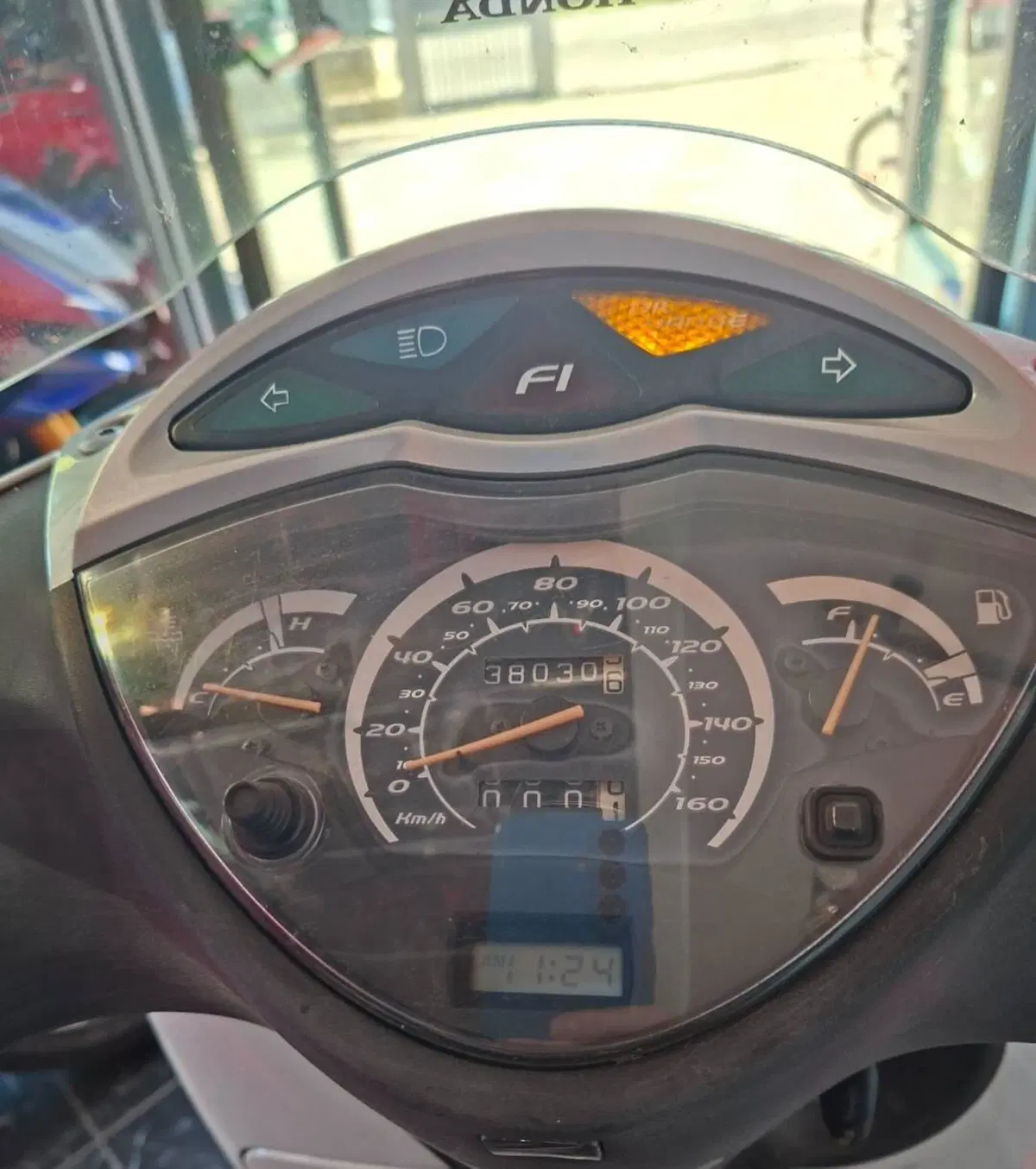 Honda SH 125 i (2009 - 12) (13)