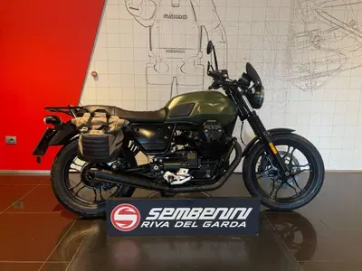 Moto Guzzi V7 III Stone (2017 - 20) usata