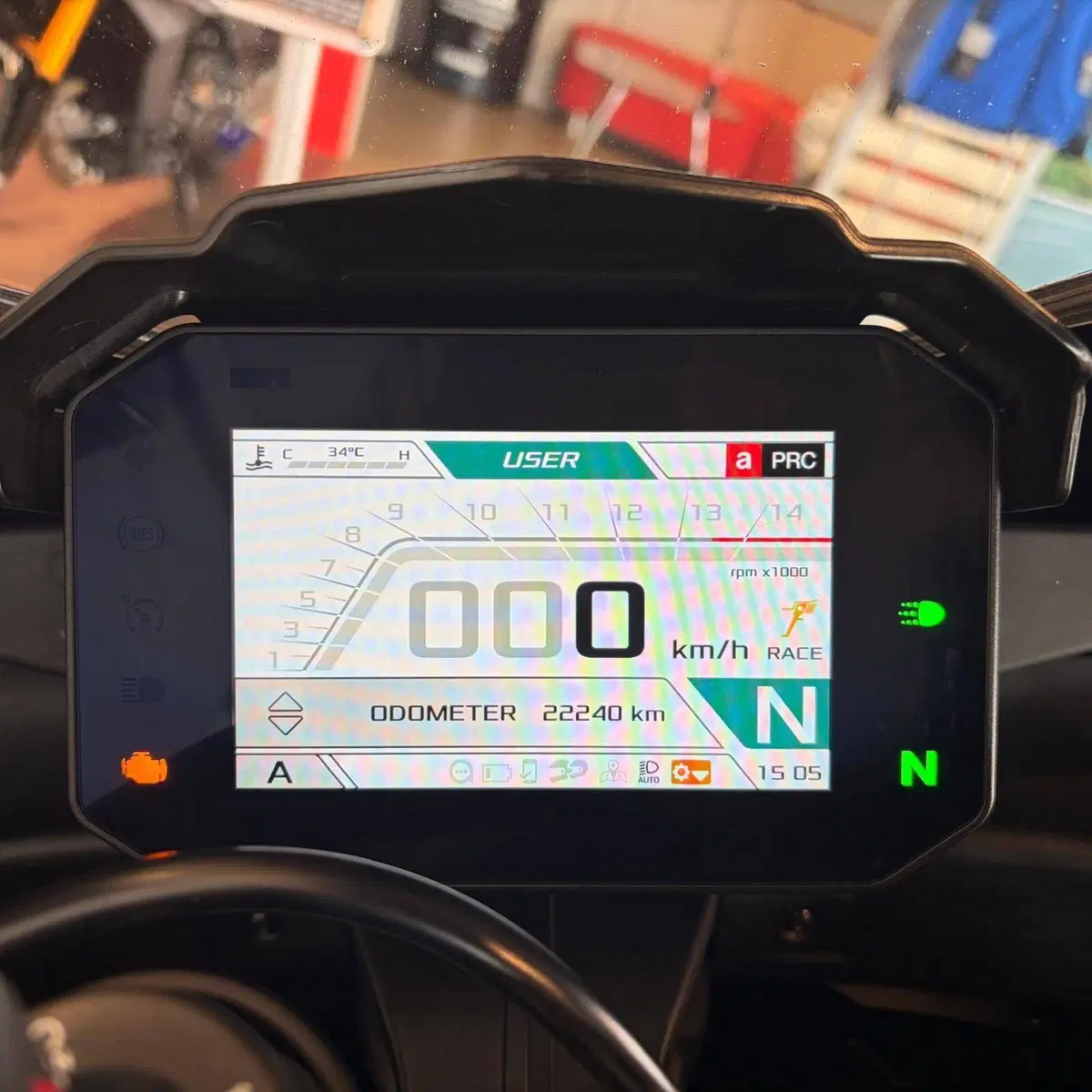 Aprilia RSV4 1100 (2021 - 24) (4)