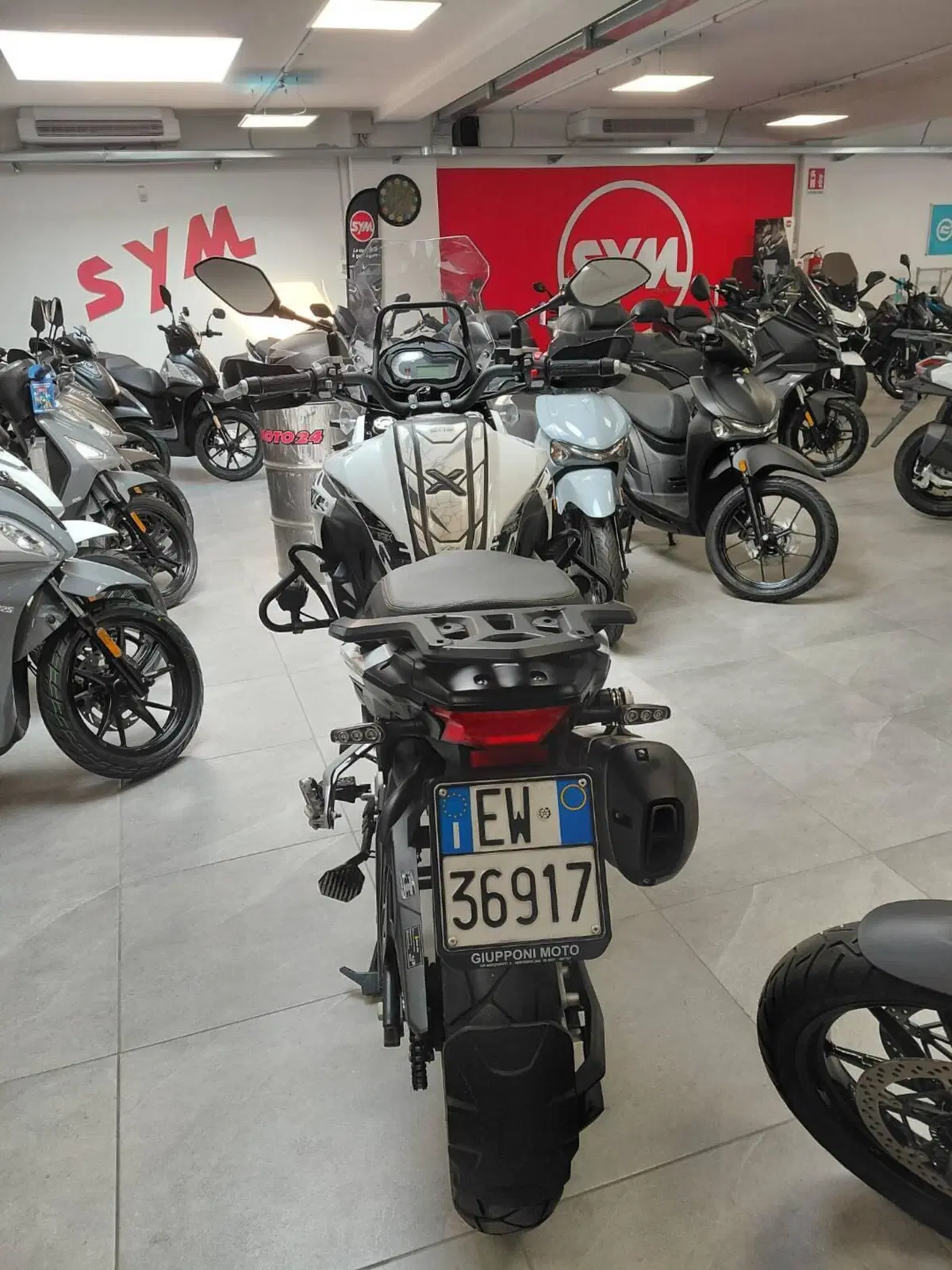 Benelli TRK 502X (2021 - 26) (4)