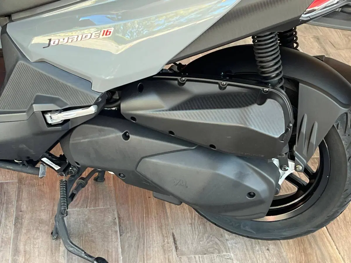 Sym Joyride 300 (2022 - 24) (11)