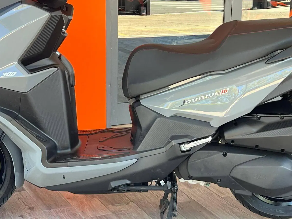 Sym Joyride 300 (2022 - 24) (14)