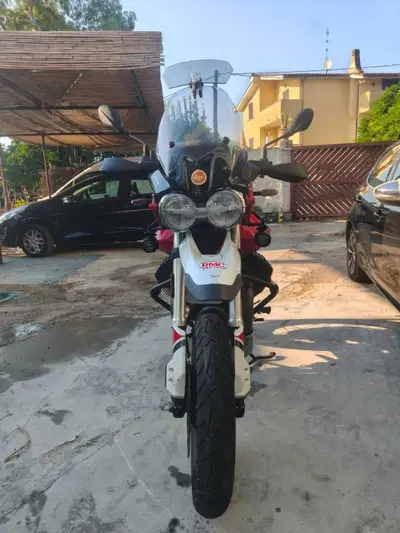 Moto Guzzi V85 TT (2019 - 20) usata