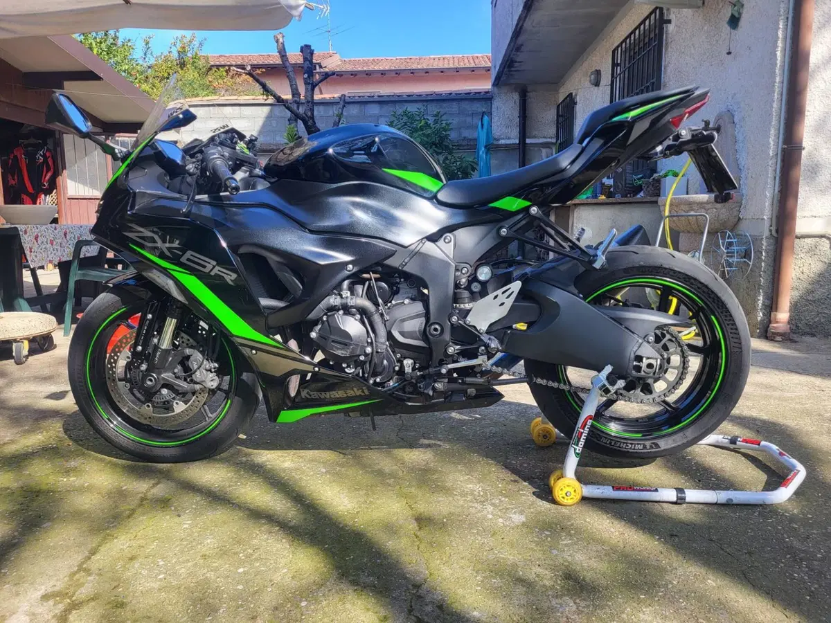 Kawasaki Ninja 636 ZX-6R (2024 - 26) (3)