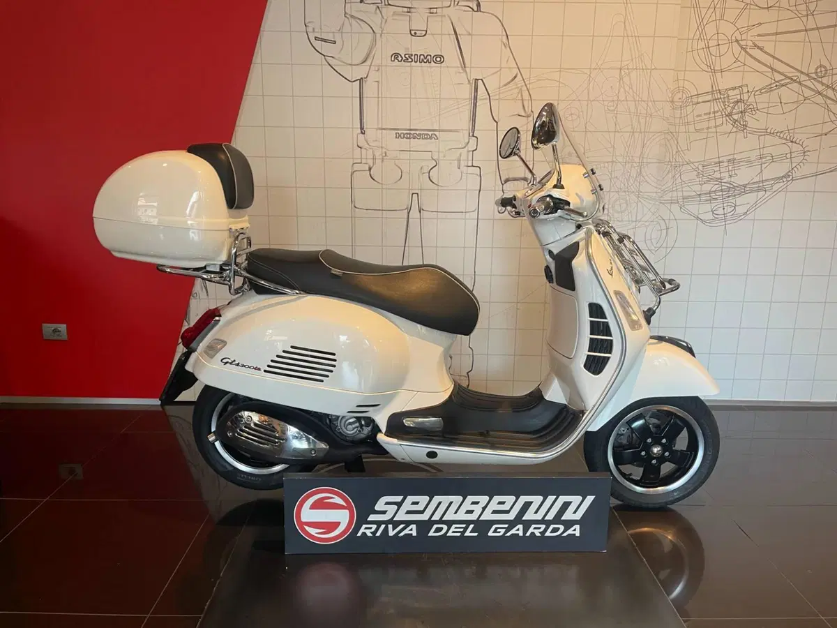 Vespa GTS 300 Super (2008 - 16)