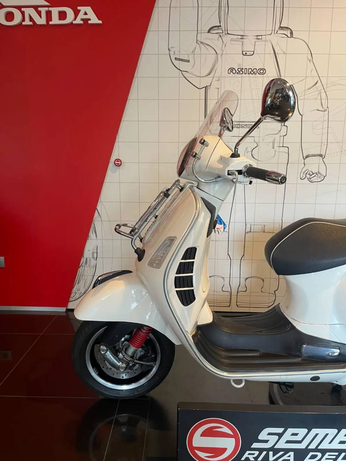 Vespa GTS 300 Super (2008 - 16) (7)