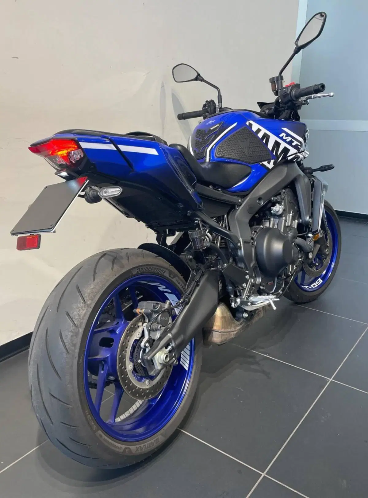 Yamaha MT-09 (2024 - 26) (4)