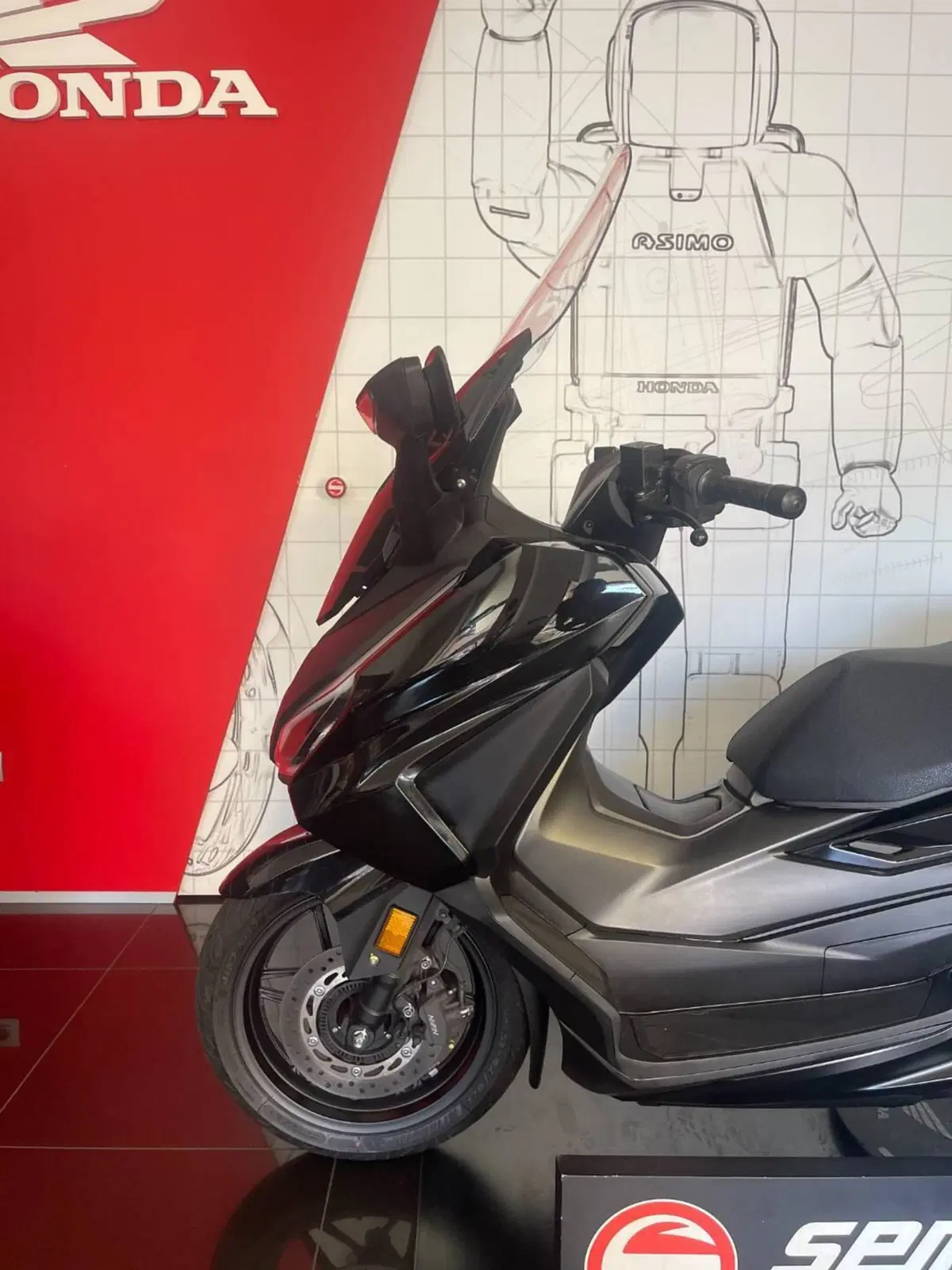 Honda Forza 350 (2025 - 26) (6)